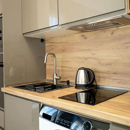 Modern Flat With Parking Spot - St Constantine & Helena By Flat Manаger * Szent Konstantin és Elena