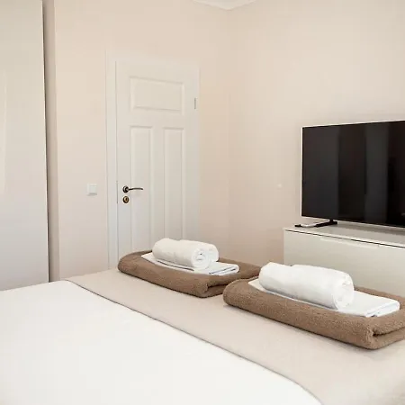 Modern Flat With Parking Spot - St Constantine & Helena By Flat Manаger Daire